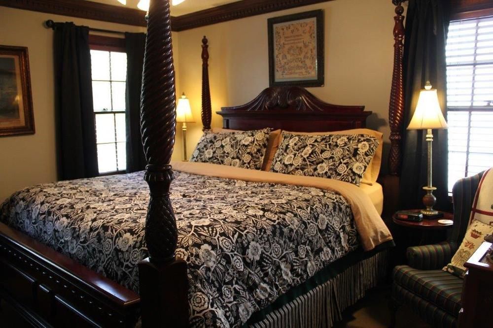 Williamsburg Sampler B & B Екстер'єр фото